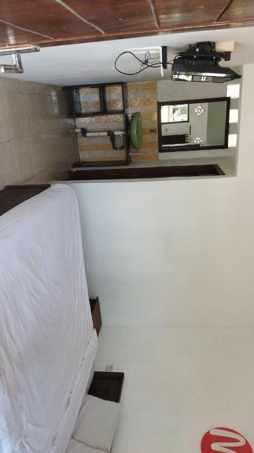 Mugeni Homestay Senggigi Εξωτερικό φωτογραφία